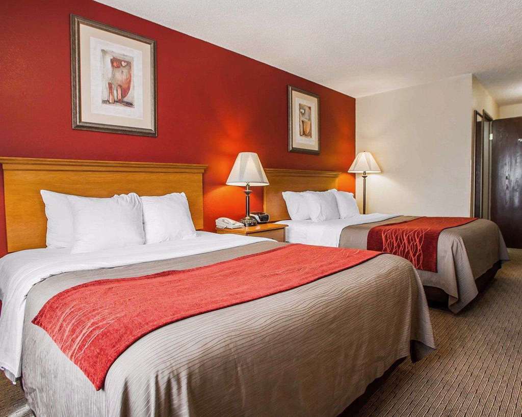 Baymont By Wyndham Fort Dodge Room photo